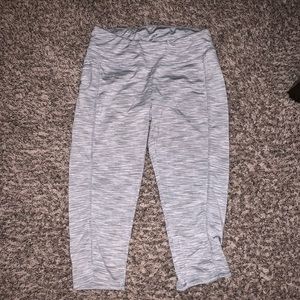 Cropped leggings, grey
